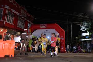 BIB: 3534
                            <button type="button" onclick="openModal(26258995)" class="btn btn-primary btn-sm float-right btn-popup" data-toggle="modal" data-target=".modal-high-quality">
                        <i class="fas fa-shopping-cart"></i> Add to Cart
                    </button>
                                            <button type="button" onclick="isThisMe(26258995, true)" class="btn btn-success btn-sm float-right btn-popup btn-isme hidden" data-toggle="tooltip" data-placement="bottom" title="นี่คือรูปของคุณใช่ไหม คลิกที่นี่เพื่อเอาเข้าอัลบั้ม">
                        <i class="fas fa-plus"></i> Add to album
                    </button>
                    <button type="button" onclick="isThisMe(26258995, false)" class="btn btn-warning btn-sm float-right btn-popup btn-isnotme hidden">
                        <i class="fas fa-ban"></i> Remove from album
                    </button>